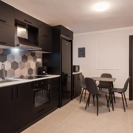 Bauhaus Residences - Twelve Building Aparthotel *